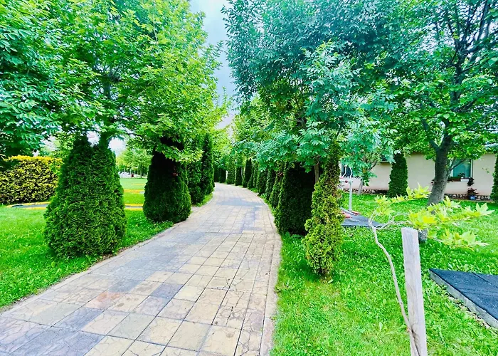 Paradise View 아파트 *